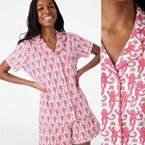 NWT women sold out roller rabbit pink monkey Long Sleeve Polo Pajamas XXS
